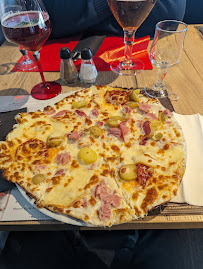 Pizza du Pizzeria L'Héroz'o à Beaumont-en-Véron - n°11