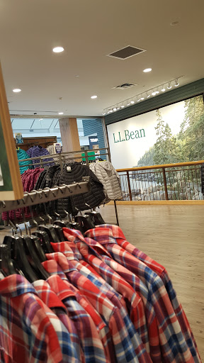 Clothing Store «L.L. Bean», reviews and photos, 8095 Tysons Corner Center, McLean, VA 22102, USA
