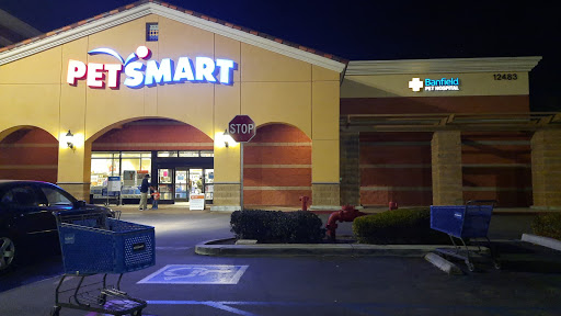 Pet Supply Store «PetSmart», reviews and photos, 12483 Limonite Ave, Mira Loma, CA 91752, USA
