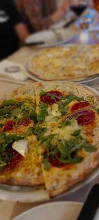 Pizza du Restaurant italien Simeone Dell'Arte Brasserie Italienne à Bordeaux - n°15