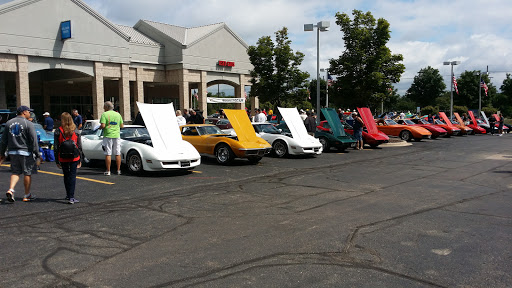 Car Dealer «Bowman Auto Center», reviews and photos, 9603 Dixie Hwy, Village of Clarkston, MI 48348, USA