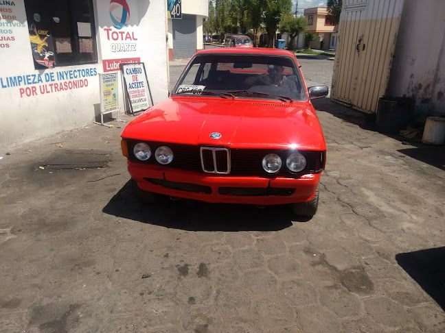 Taller "Mundo Color" - Concesionario de automóviles