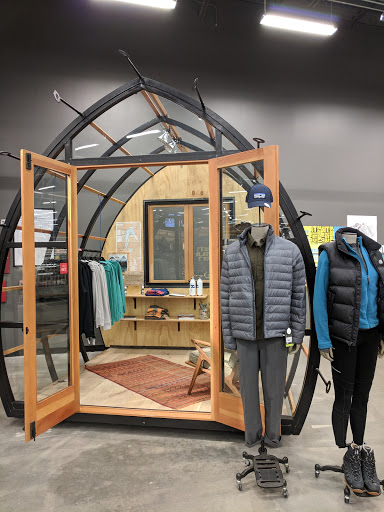 Camping Store «REI», reviews and photos, 9637 E County Line Rd, Englewood, CO 80112, USA