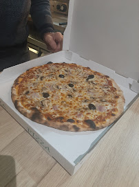Plats et boissons du Pizzeria La Pizzaline à Laragne-Montéglin - n°11