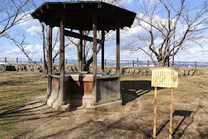 Marugame Castle Water Well Remains image