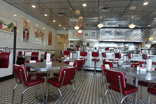 Shopping Mall «Loop West Shopping Center», reviews and photos, 2001 W Osceola Pkwy, Kissimmee, FL 34741, USA