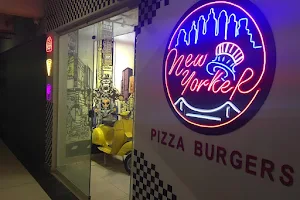 New Yorker Pizza - Gulberg Greens image