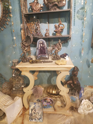 Book Store «Phoenix & Dragon Bookstore», reviews and photos, 5531 Roswell Rd NE, Sandy Springs, GA 30342, USA