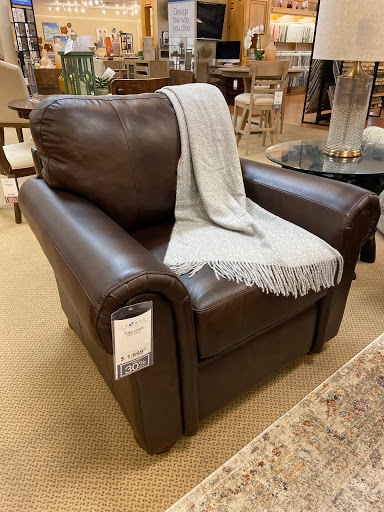 Furniture Store «La-Z-Boy Furniture Galleries», reviews and photos, 4116 Oleander Dr, Wilmington, NC 28403, USA