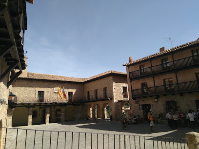 Restaurante Tiempo De Ensueño - C. Palacios, 1, 44100 Albarracín, Teruel, Spain