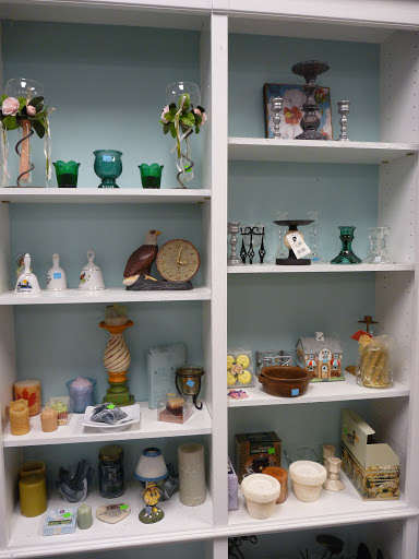 Thrift Store «Sheriffs Ranches Enterprises, Inc. Thrift Store», reviews and photos, 27900 US-27 #112, Leesburg, FL 34748, USA