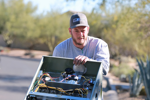 Air Conditioning Contractor «Day & Night Air Conditioning, Heating & Plumbing», reviews and photos, 2136 E Indian School Rd, Phoenix, AZ 85016, USA