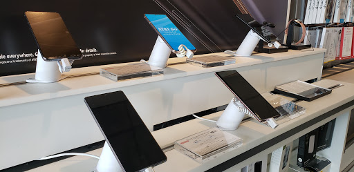 Cell Phone Store «AT&T», reviews and photos, 2224 E Williams Field Rd #105, Gilbert, AZ 85295, USA