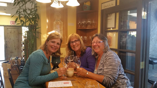 Wine Store «CataVinos Wine Shoppe & Tasting Room», reviews and photos, 3063 N Alvernon Way, Tucson, AZ 85712, USA