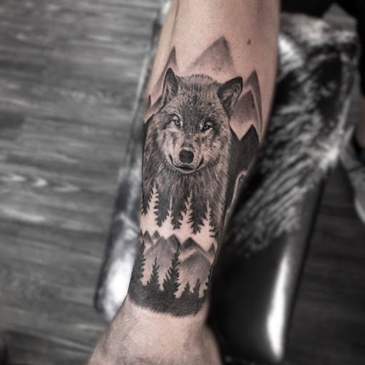 Tattoo Shop «Heavy Water Tattoo», reviews and photos, 22606 E Cliff Dr, Santa Cruz, CA 95062, USA