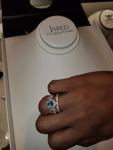 Jewelry Store «Jared The Galleria of Jewelry», reviews and photos, 914 Rivergate Pkwy, Goodlettsville, TN 37072, USA