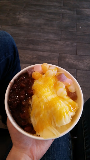 Dessert Shop «Honey Dessert Of Chicago», reviews and photos, 2229 S Wentworth Ave, Chicago, IL 60616, USA