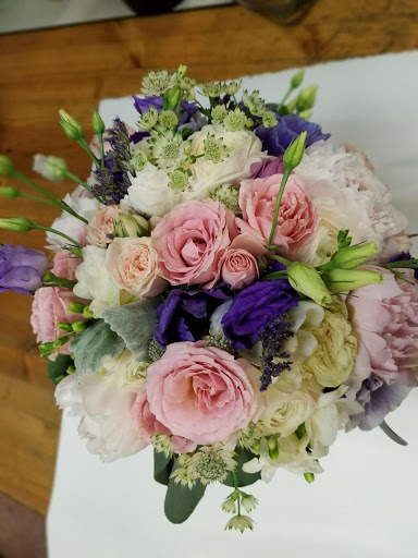 Florist «Bundle Of Roses», reviews and photos, 763 Elden St, Herndon, VA 20170, USA