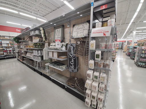 Craft Store «Michaels», reviews and photos, 121 Pearl St, Braintree, MA 02184, USA