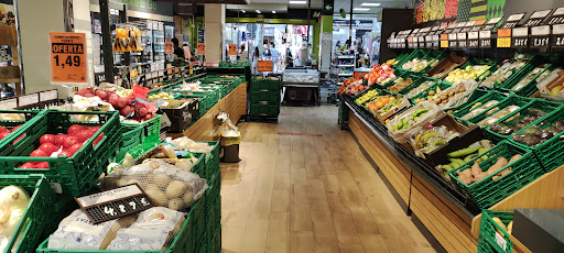 Supermercados La Plaza De Dia