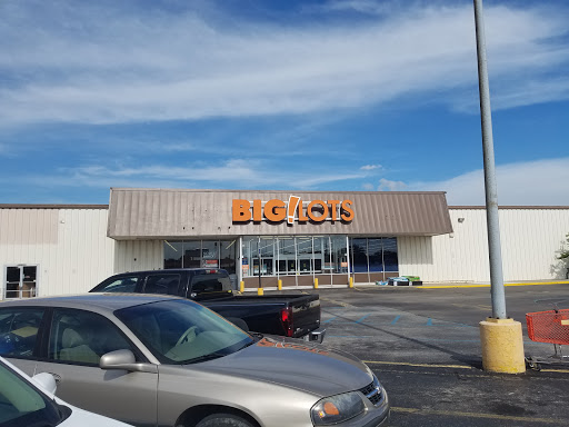 Big Lots, 1840 E Michigan Rd, Shelbyville, IN 46176, USA, 