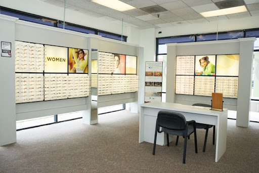 Eye Care Center «Pearle Vision - Pulaski», reviews and photos, 5153 S Pulaski Rd b, Chicago, IL 60632, USA
