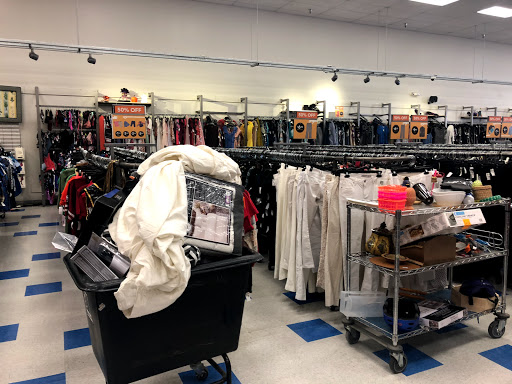 Thrift Store «Goodwill Store & Donation Center», reviews and photos, 2430 E Chapman Ave, Fullerton, CA 92831, USA