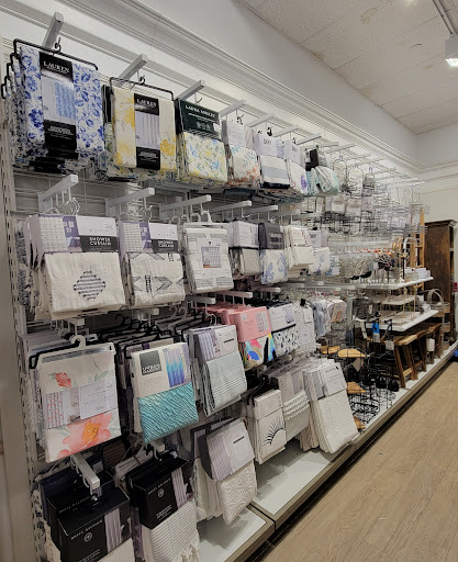Department Store «HomeGoods», reviews and photos, 23-80 Bell Blvd, Bayside, NY 11360, USA