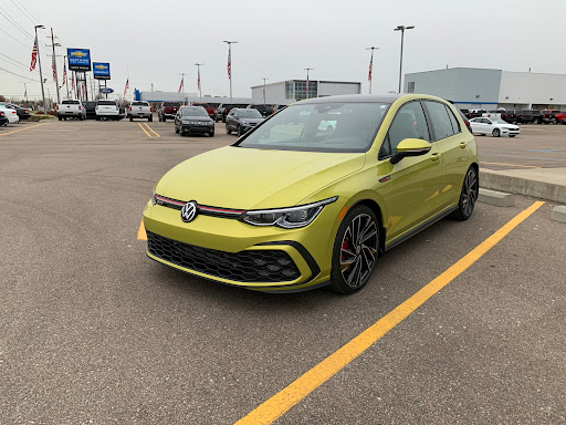 Car Dealer «Vyletel Volkswagen Buick GMC», reviews and photos, 40555 Van Dyke, Sterling Heights, MI 48313, USA