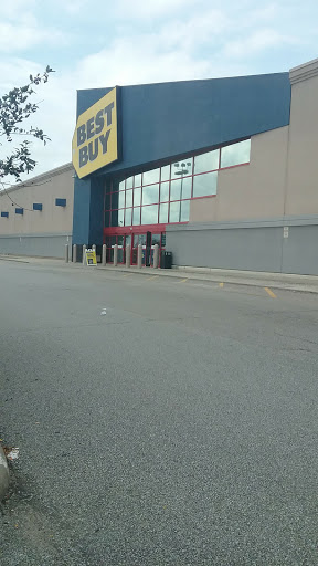 Electronics Store «Best Buy», reviews and photos, 445 Howe Ave, Cuyahoga Falls, OH 44221, USA