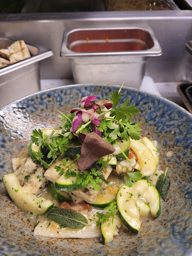 Golf Course «Fresh Meadow Country Club», reviews and photos, 255 Lakeville Rd, Lake Success, NY 11020, USA