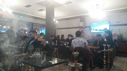 El Rayan Shisha bar