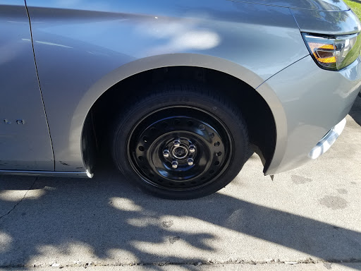 Tire Shop «Discount Tire Store - Murray, UT», reviews and photos, 120 E 4500 S, Murray, UT 84107, USA