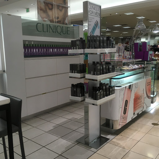 Shopping Mall «Westfield Topanga», reviews and photos, 6600 Topanga Canyon Blvd, Canoga Park, CA 91303, USA