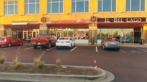 New Balance St. Louis, 11633 Olive Blvd, Creve Coeur, MO 63141, USA, 