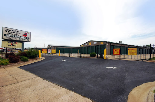 Self-Storage Facility «Safely Tucked Away», reviews and photos, 720 S Harkrider St, Conway, AR 72032, USA