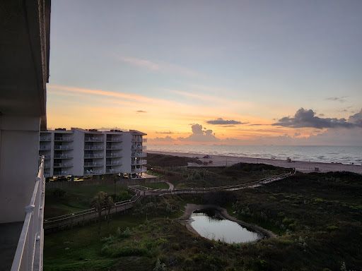 Beach Resort «Sandcastle Condominiums & Event Center», reviews and photos, 800 Sandcastle Dr, Port Aransas, TX 78373, USA