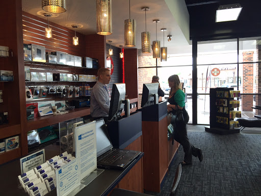 Mobile Phone Repair Shop «CPR Cell Phone Repair Roseville», reviews and photos, 2395 Fairview Ave N, Roseville, MN 55113, USA