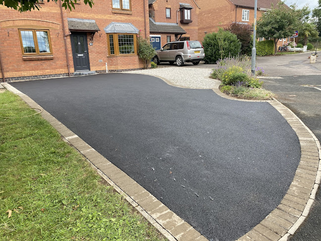 Empire driveways and landscapes - Construction company