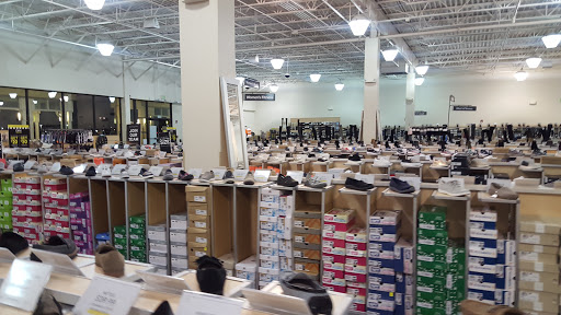 Shoe Store «DSW Designer Shoe Warehouse», reviews and photos, 3889 Medina Rd, Akron, OH 44333, USA