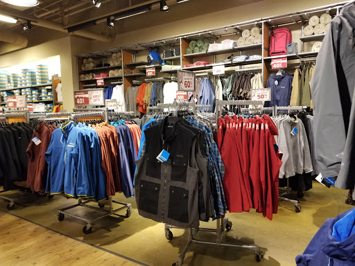 Sportswear Store «Columbia Sportswear Outlet Store at Prime Outlets Grove City», reviews and photos, 1911 Leesburg Grove City Rd #445, Grove City, PA 16127, USA