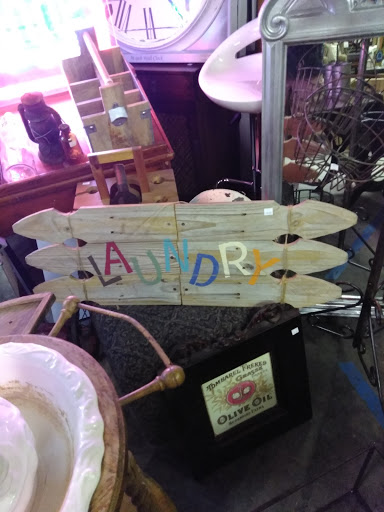 Music Store «Greatest Hits Music & Books», reviews and photos, 807 W Jackson St, Tupelo, MS 38804, USA