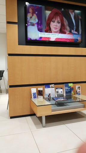 Car Dealer «Ed Martin Buick GMC», reviews and photos, 9896 N Michigan Rd, Carmel, IN 46032, USA