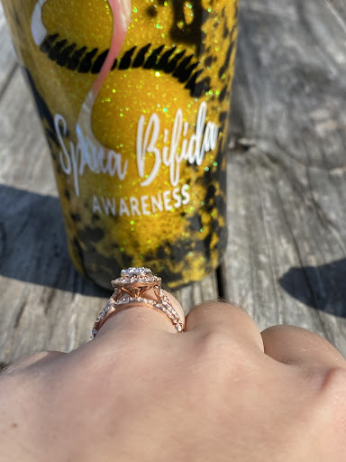 Jewelry Store «Zales - The Diamond Store», reviews and photos, 3213 Bel Air Mall, Mobile, AL 36606, USA