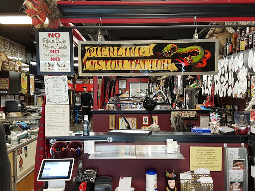 Tattoo Shop «Pierced Hearts Tattoo Parlor», reviews and photos, 5307 Roosevelt Way NE, Seattle, WA 98105, USA