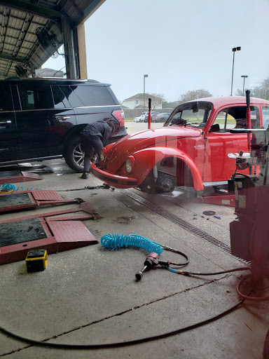 Tire Shop «Discount Tire Store - Spring, TX», reviews and photos, 6510 Farm to Market 2920, Spring, TX 77379, USA