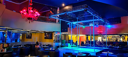 Logo da empresa - Roses Lounge