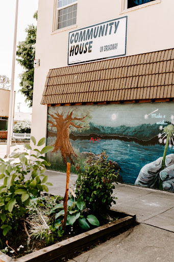 Community House On Broadway