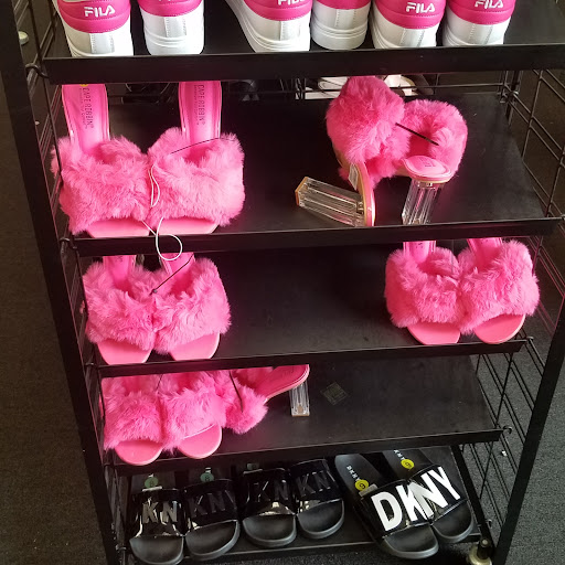 Clothing Store «Citi Trends», reviews and photos, 4425 S Westnedge Ave, Kalamazoo, MI 49008, USA