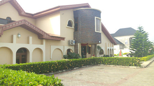 Michael Hotel & Suites, off Oke-Opo, Ministry of Works & Transport Road G.R.A, Ilesa, Nigeria, Beach Resort, state Osun